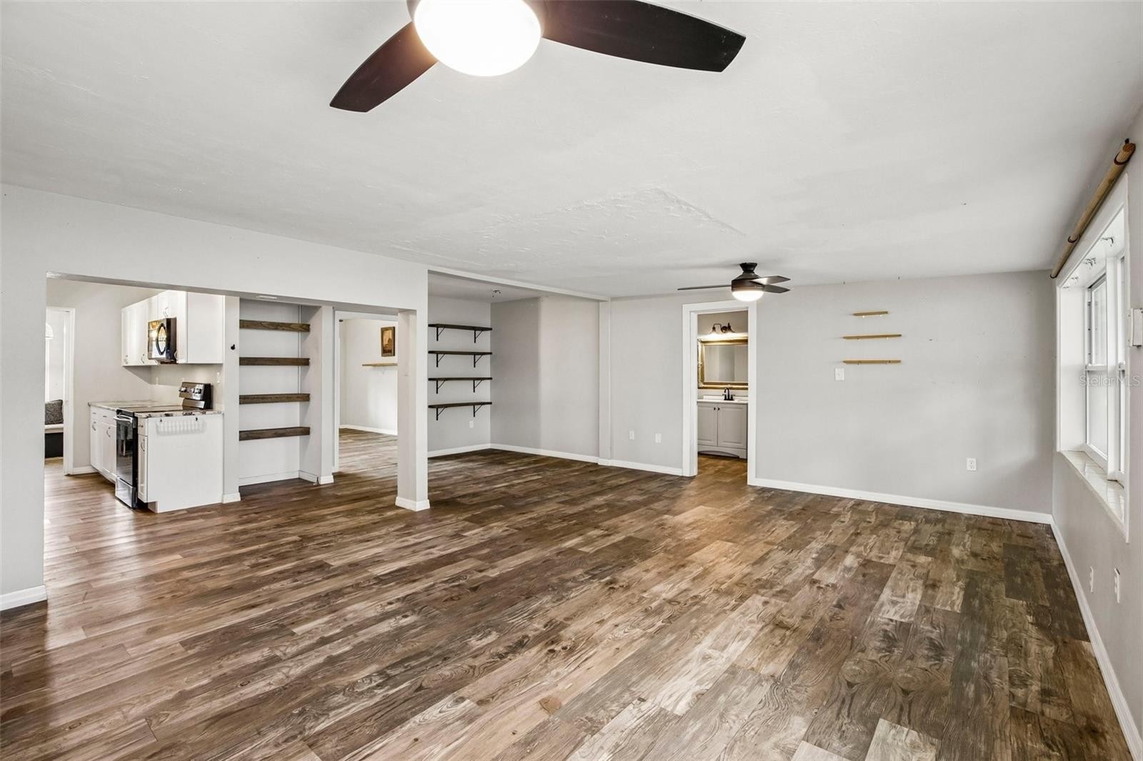 2818 11TH AVE W