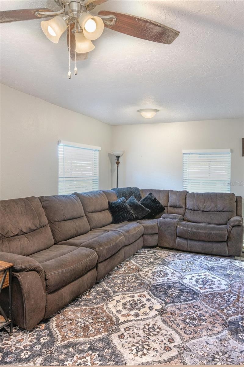 1014 27TH AVE W