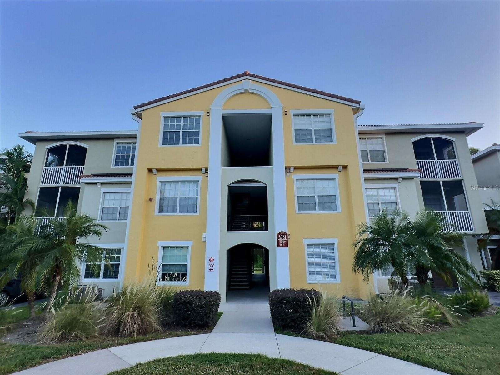 4751 TRAVINI CIR #4-105