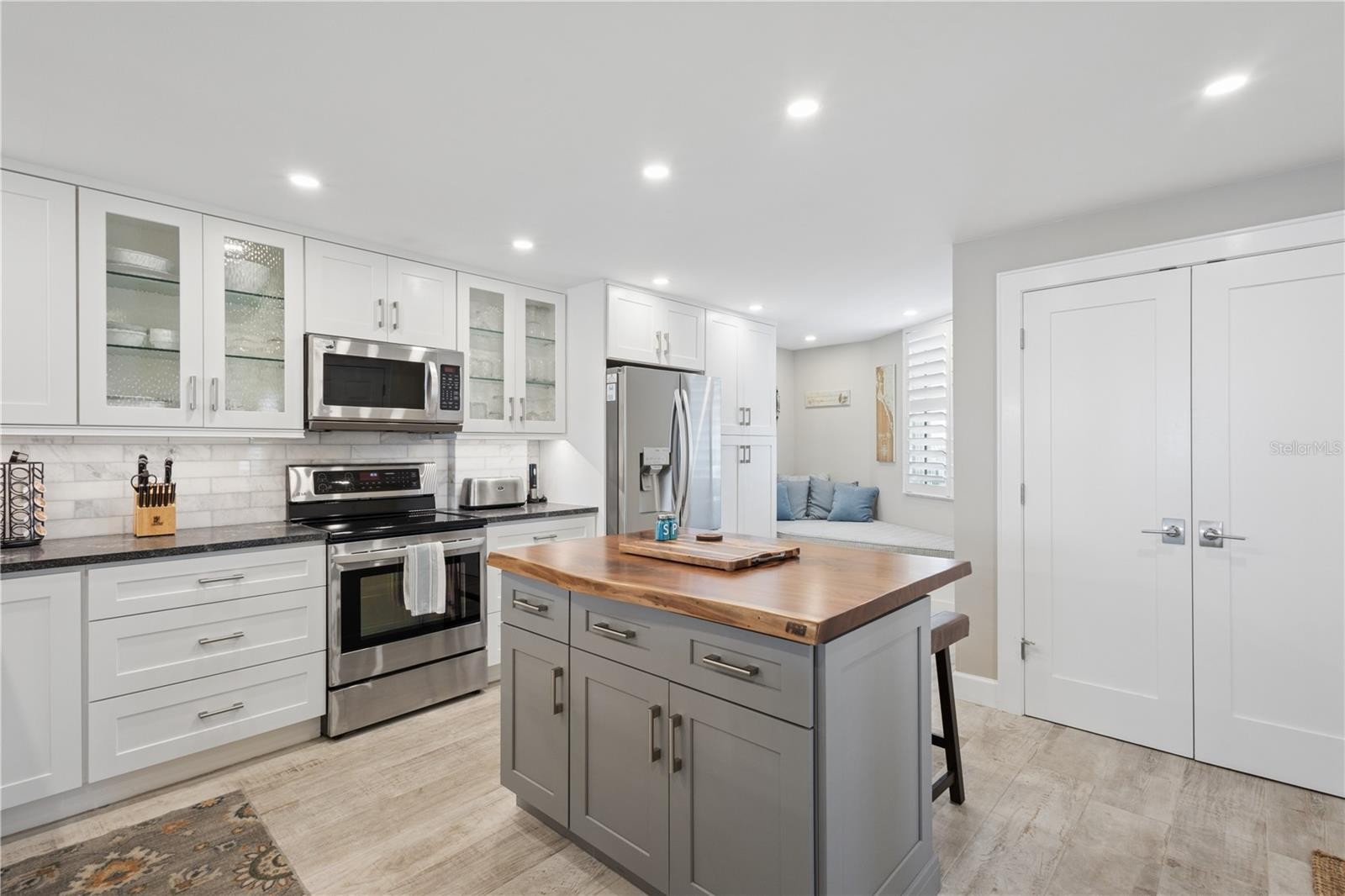 5880 MIDNIGHT PASS RD #704