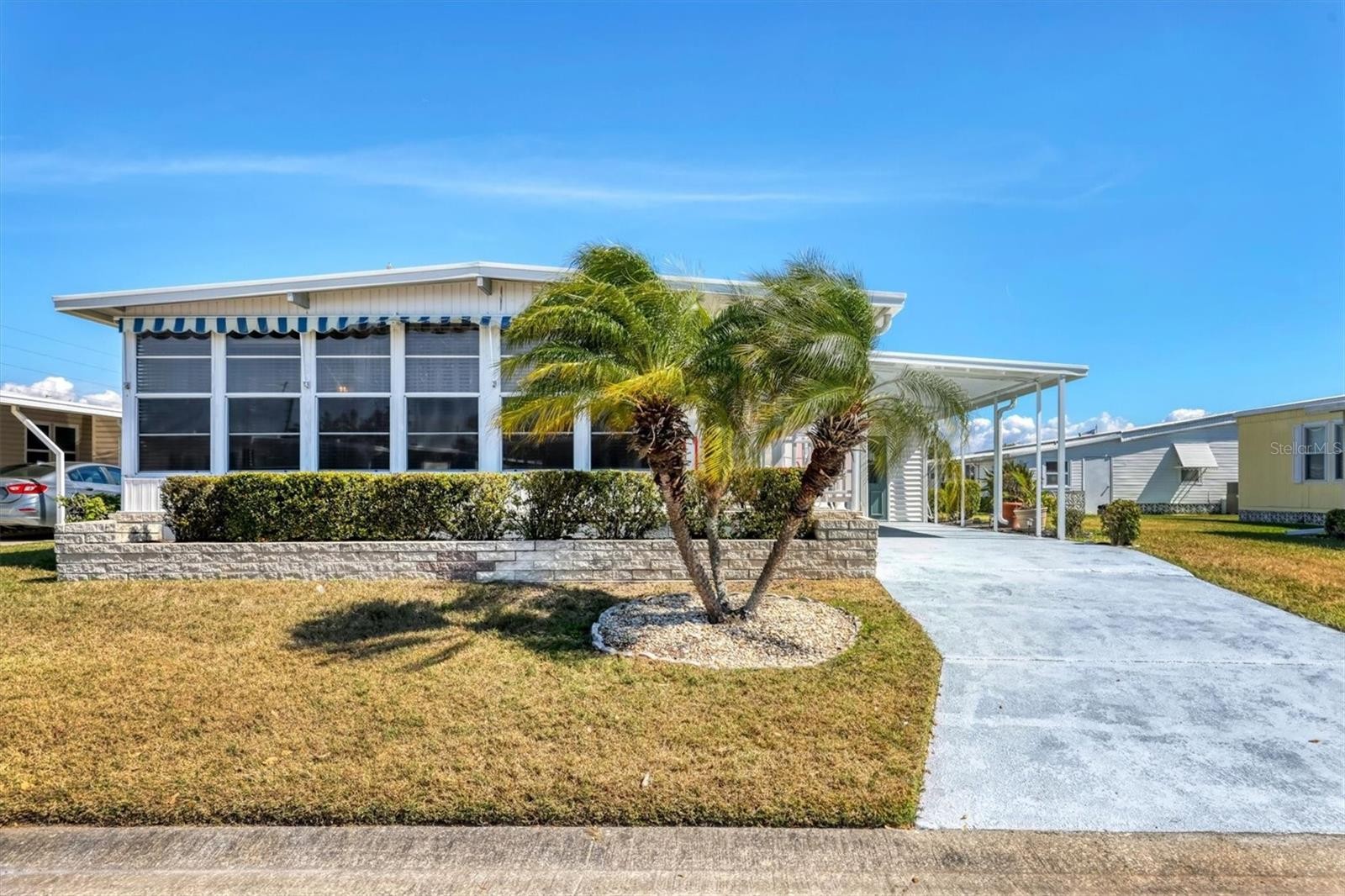 1530 45TH AVENUE DR E