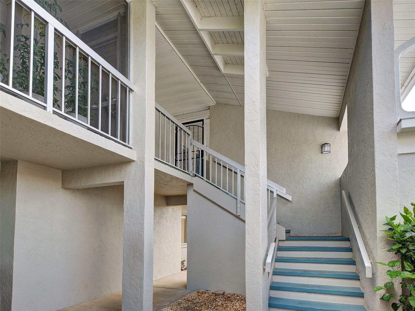 1405 PINE LAKE DR #5