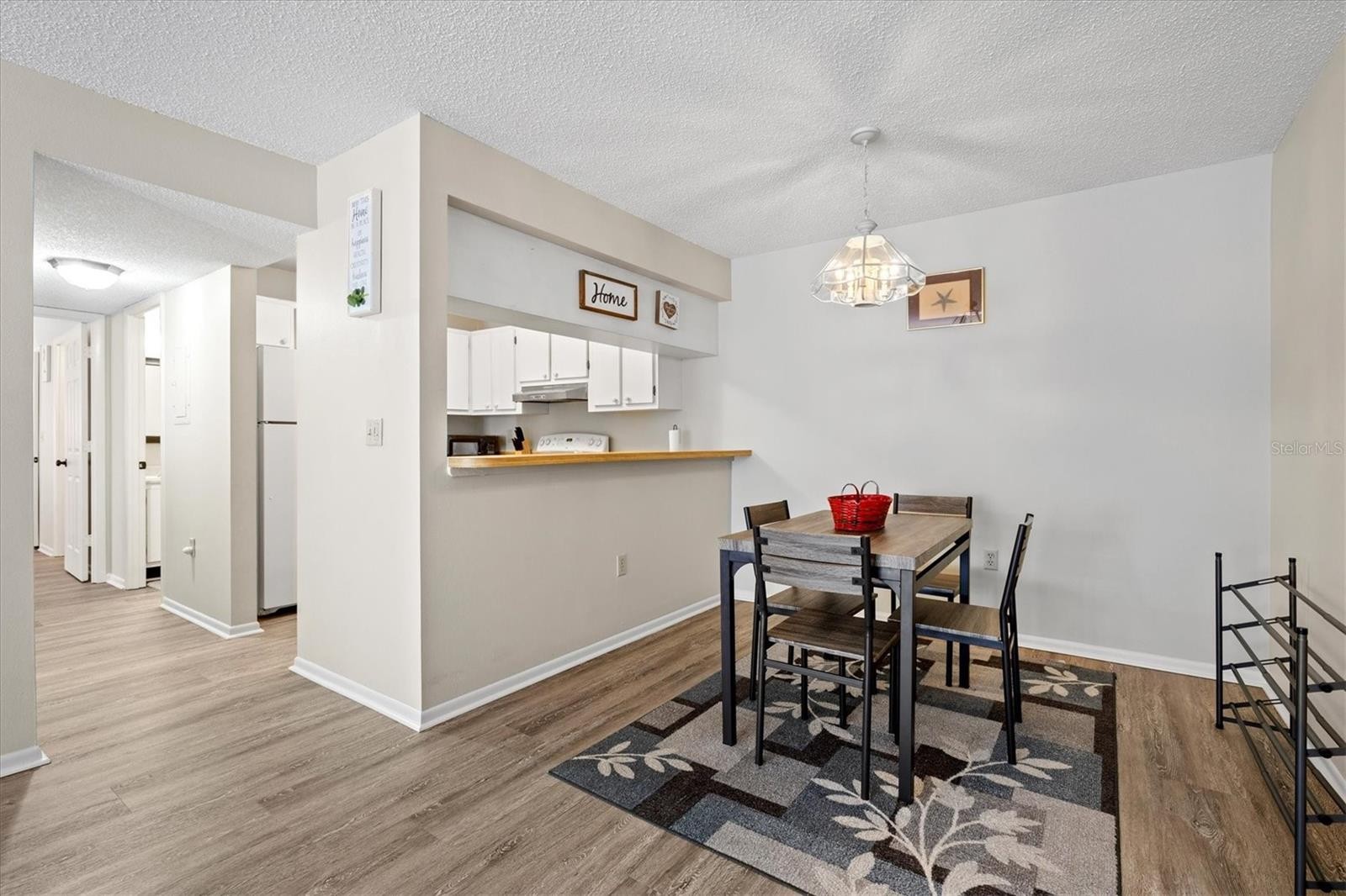 3275 BENEVA RD #104