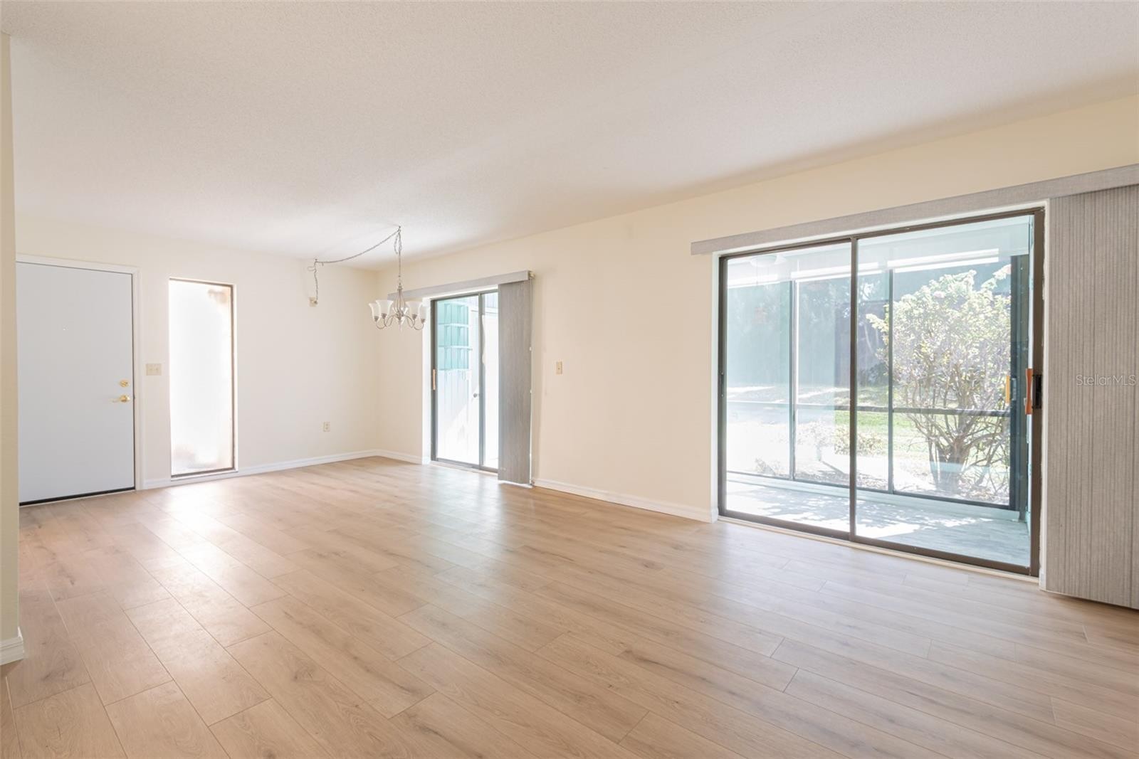 15 QUAILS RUN BLVD #1