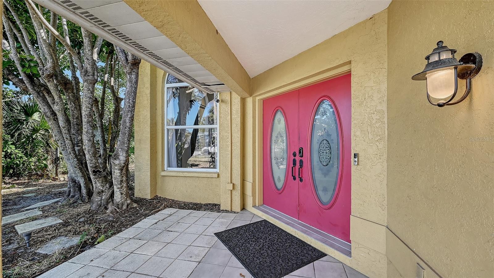 2429 WHIPPOORWILL CIR