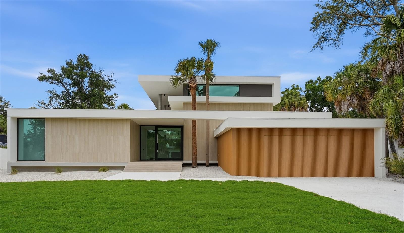 359 N SHORE DR