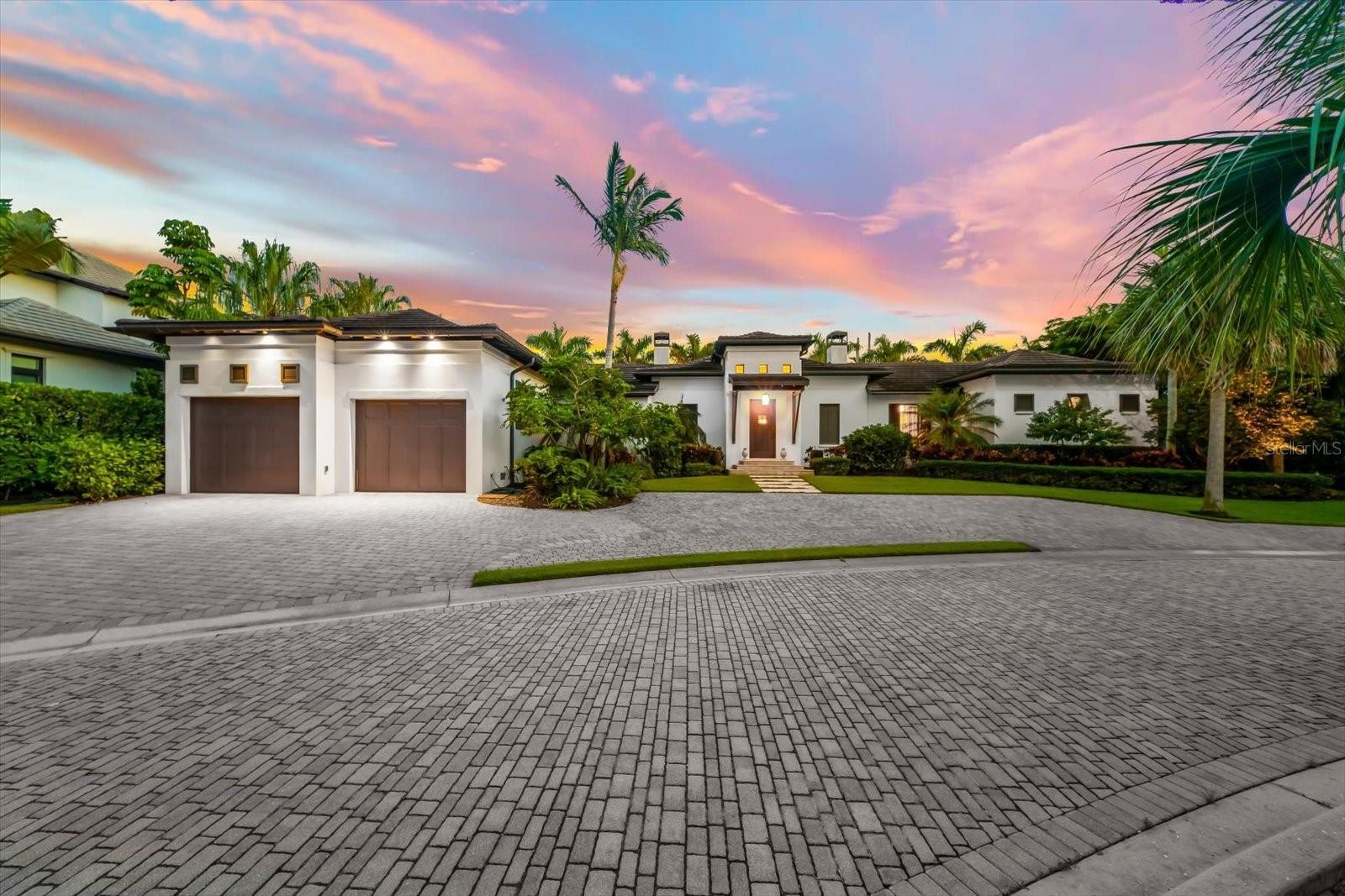 1207 SHARSWOOD LN