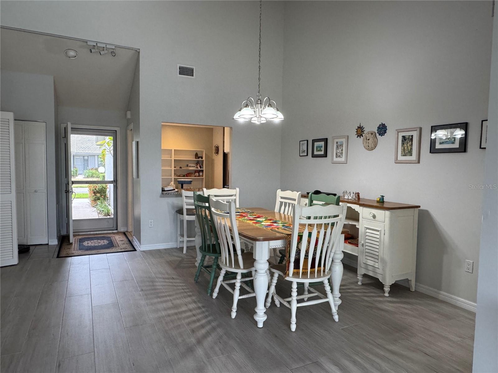5371 CRESTLAKE BLVD #68