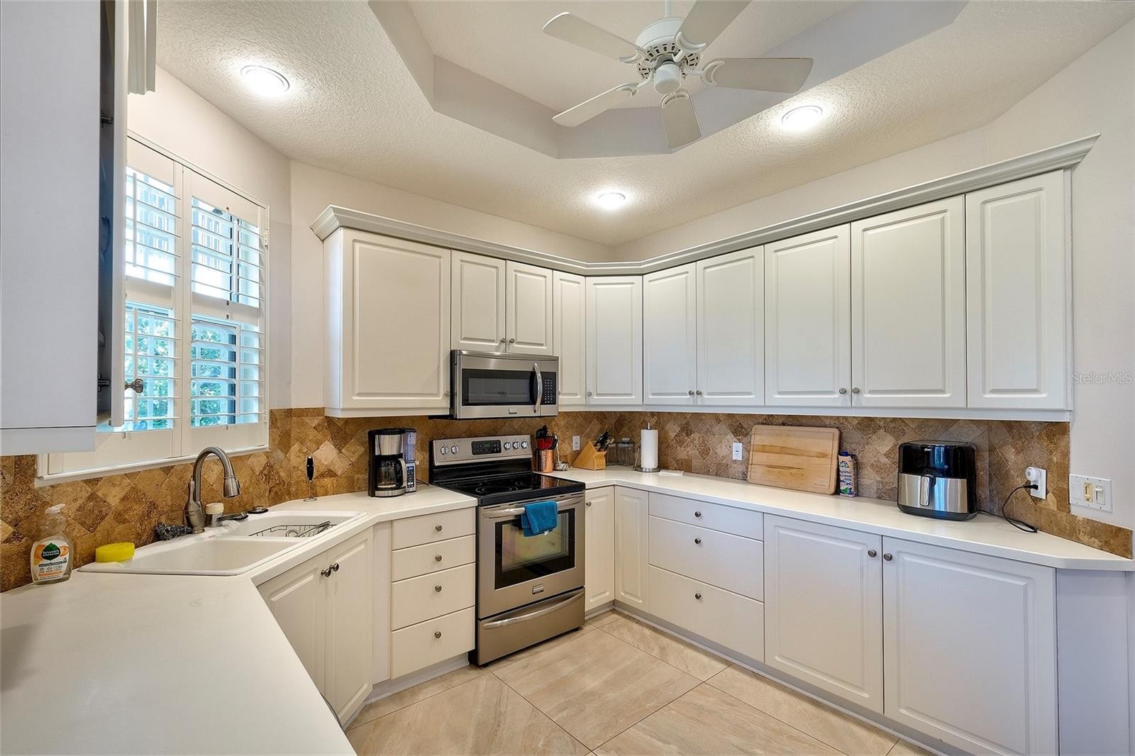 5264 BOUCHARD CIR #102