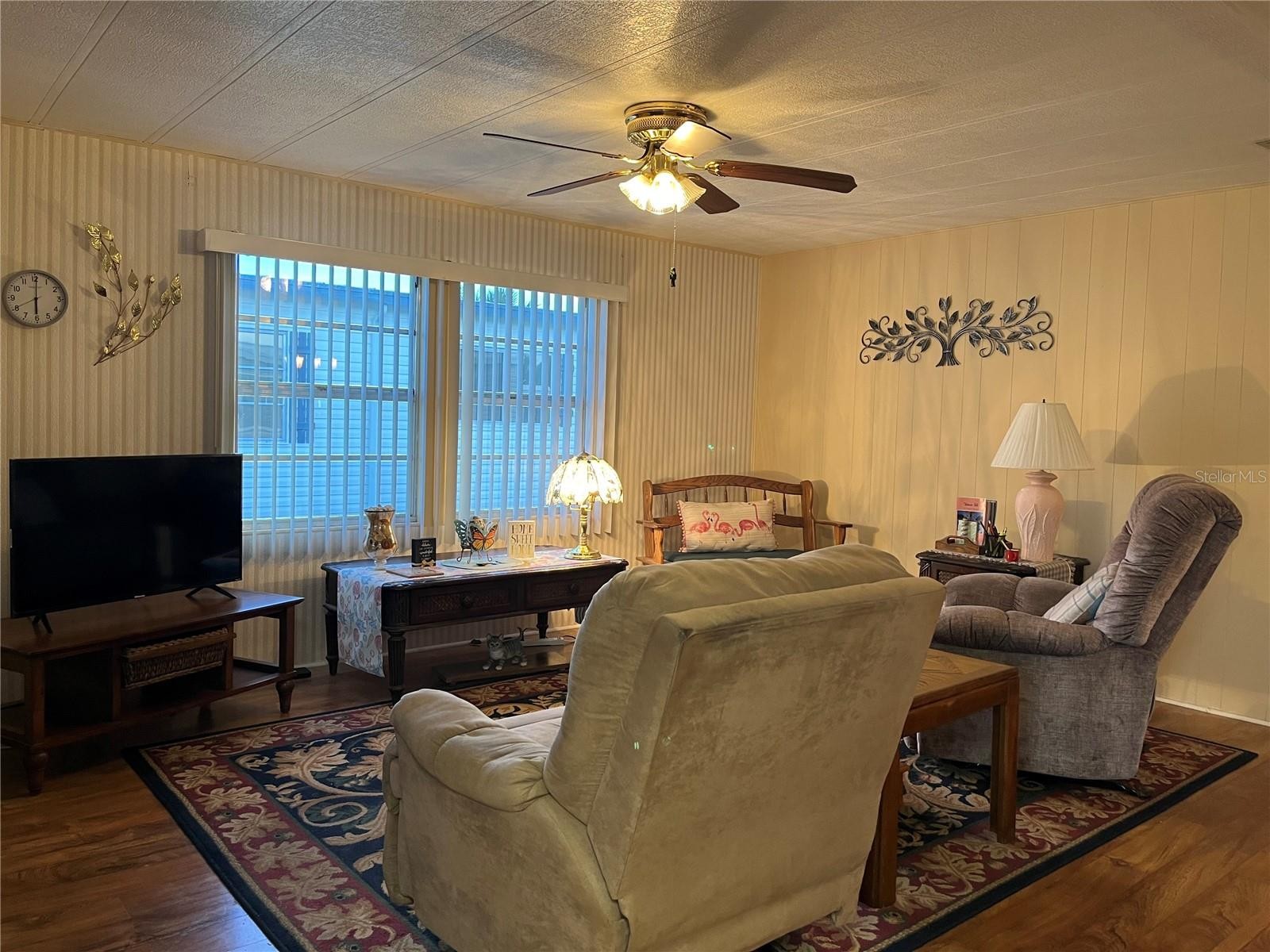 804 CERVINA DR N