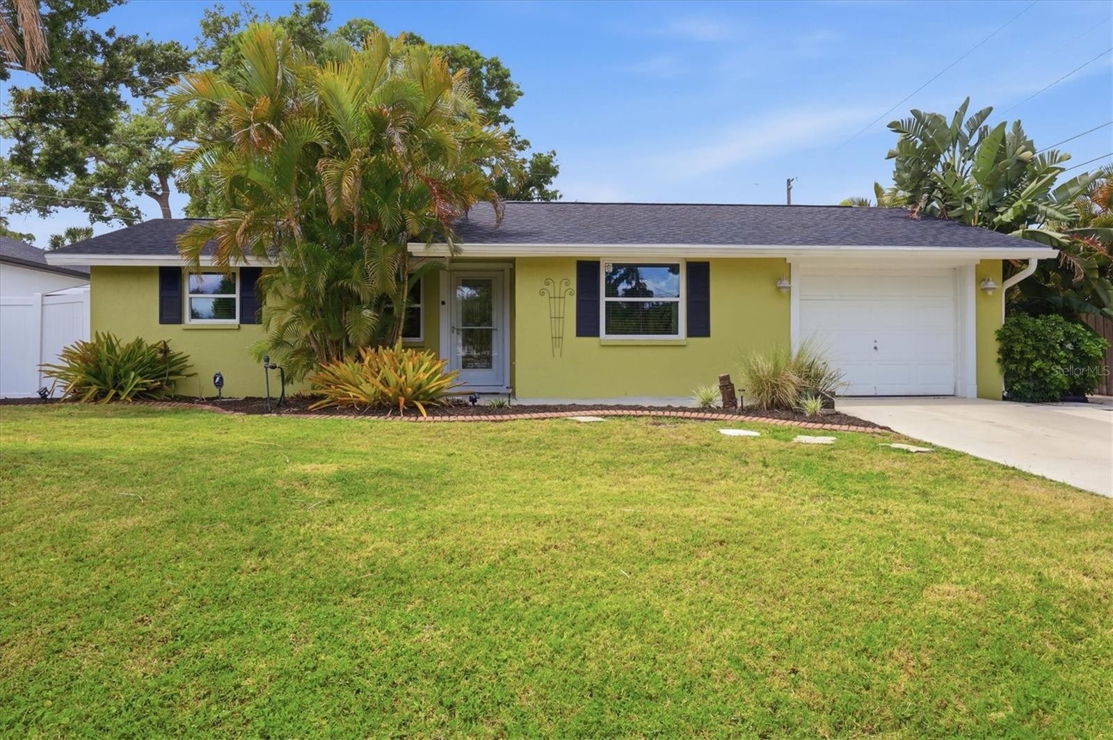 4166 POMPANO RD