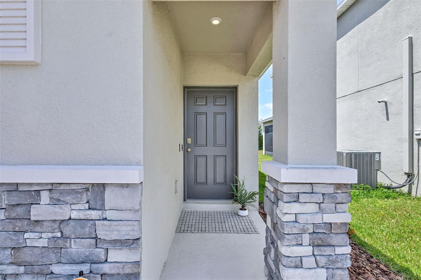 6255 SPRINGMONT LOOP