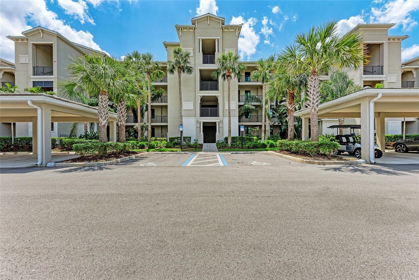 17520 GAWTHROP DR #304