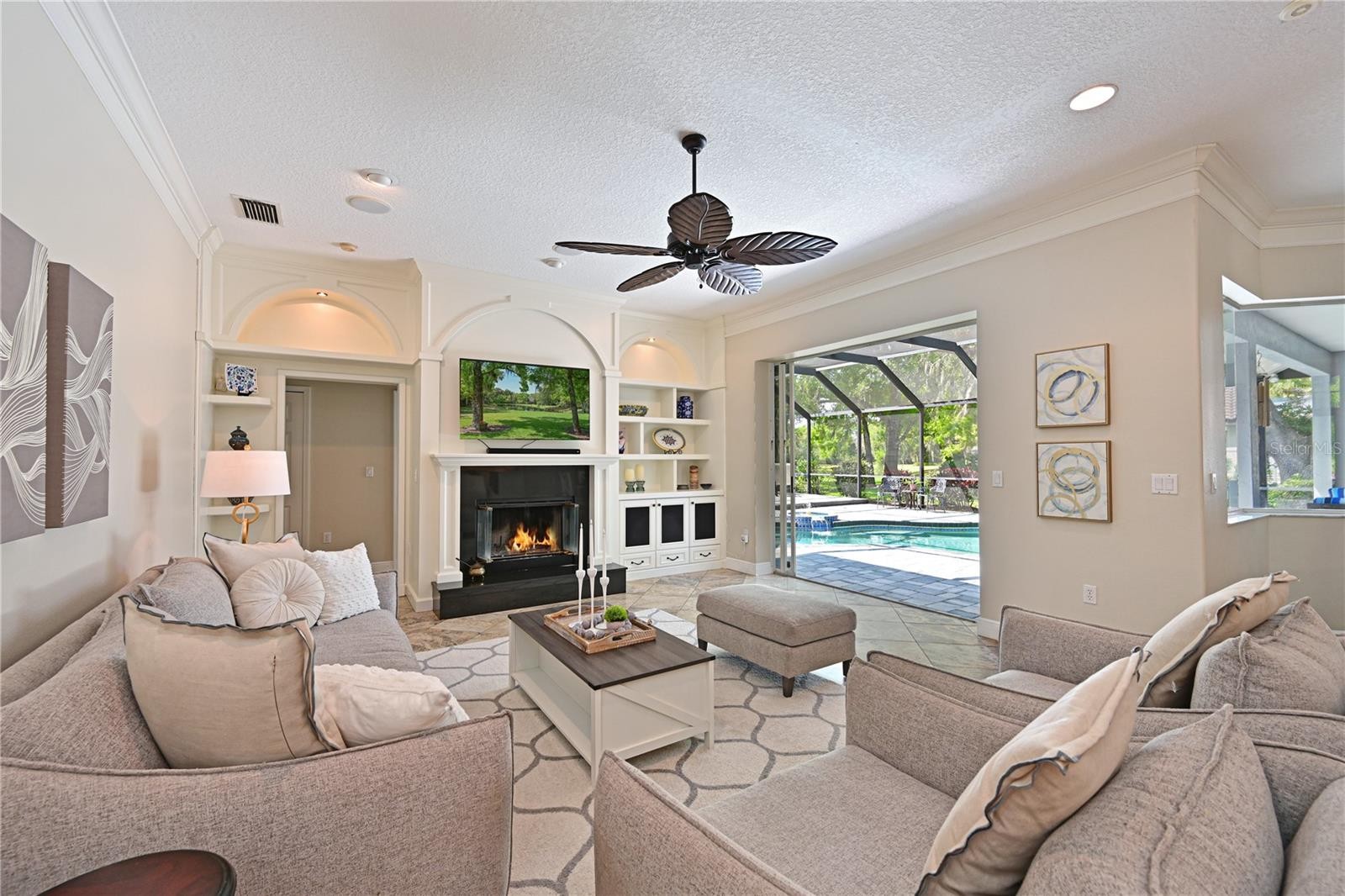 3240 WALTER TRAVIS DR