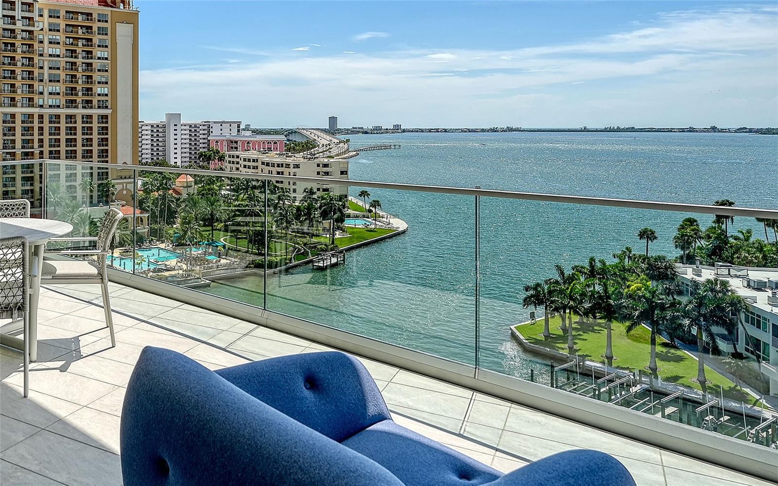 401 QUAY #805