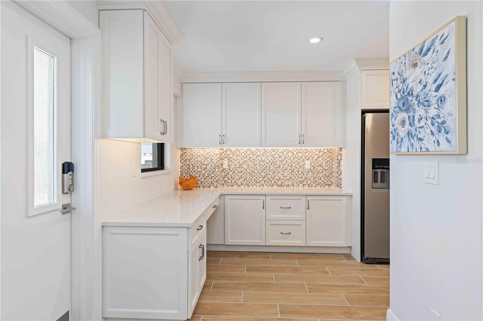 5760 MIDNIGHT PASS RD #307D