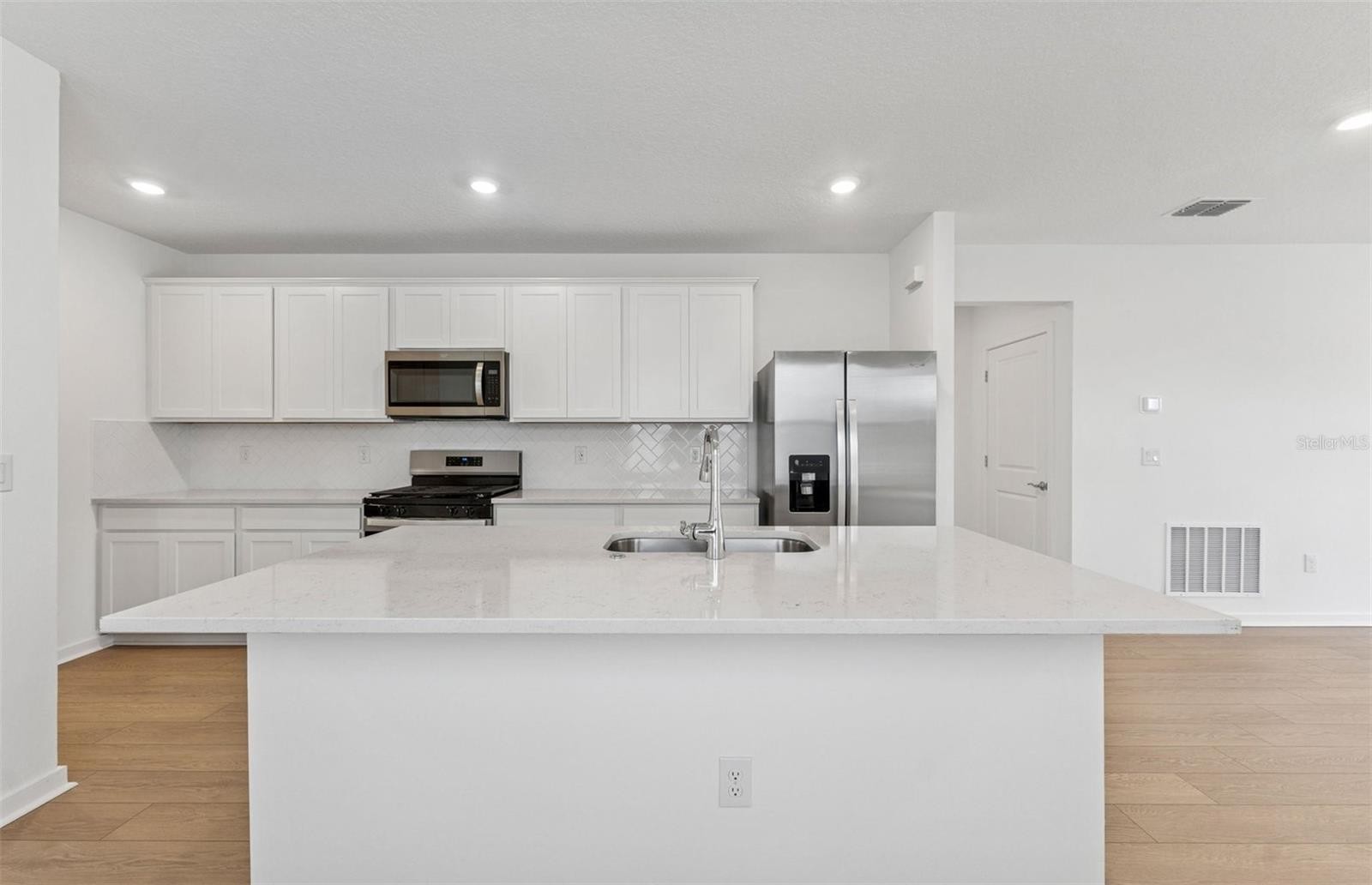 9931 TRELLIS VINE WAY