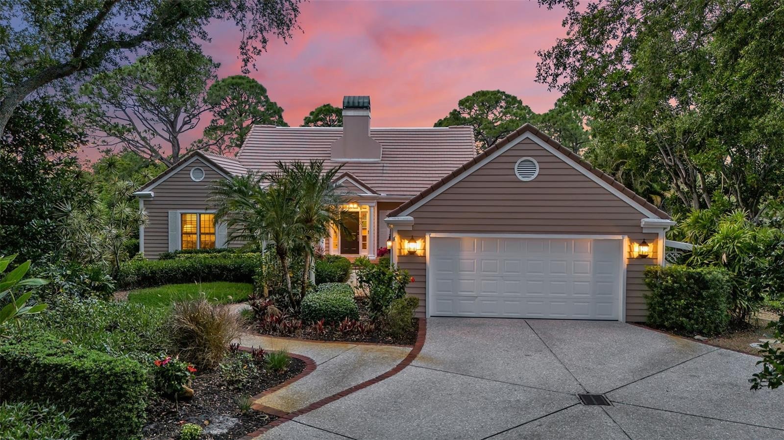 156 BISHOPS COURT RD