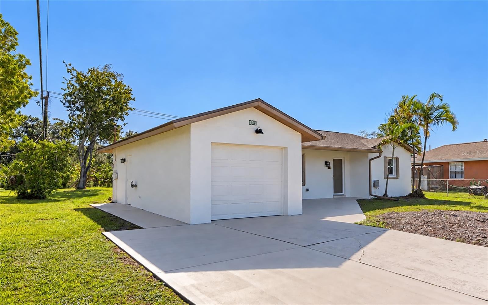 102 SANDHURST DR