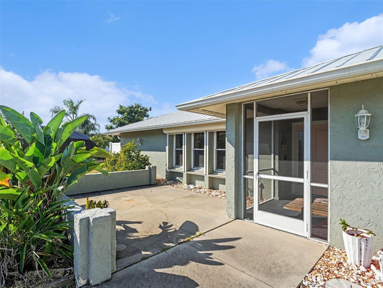 1309 PINEBROOK WAY CT