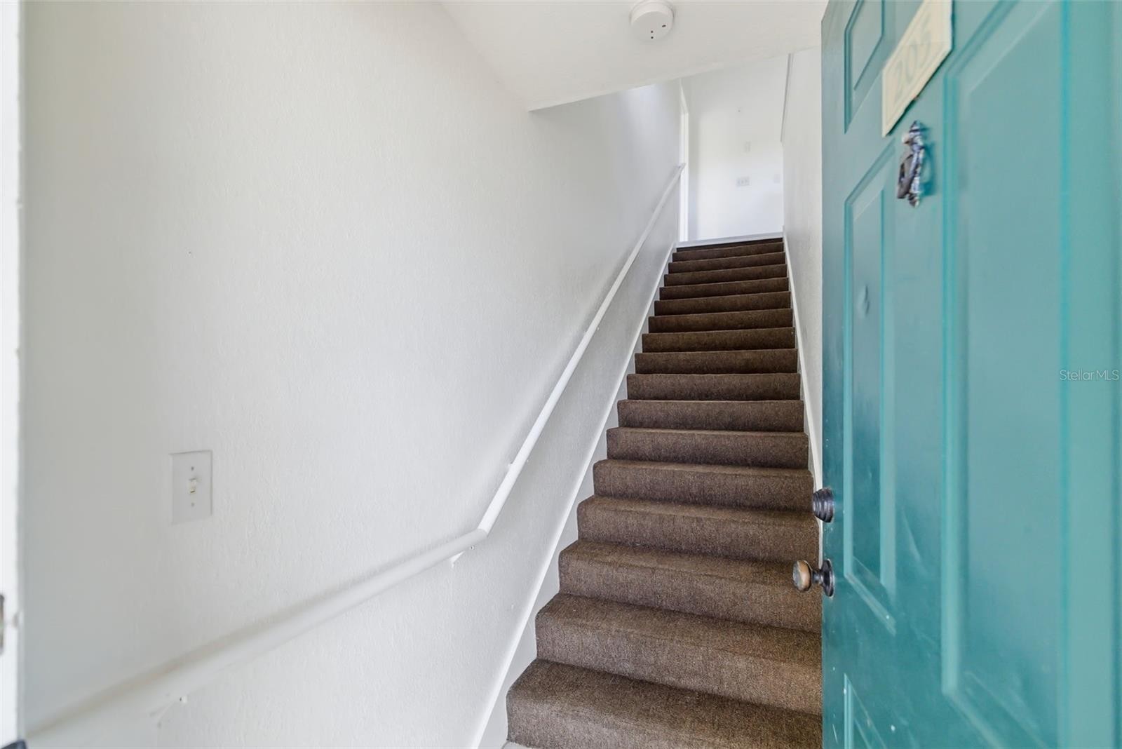 8933 MANOR LOOP #205