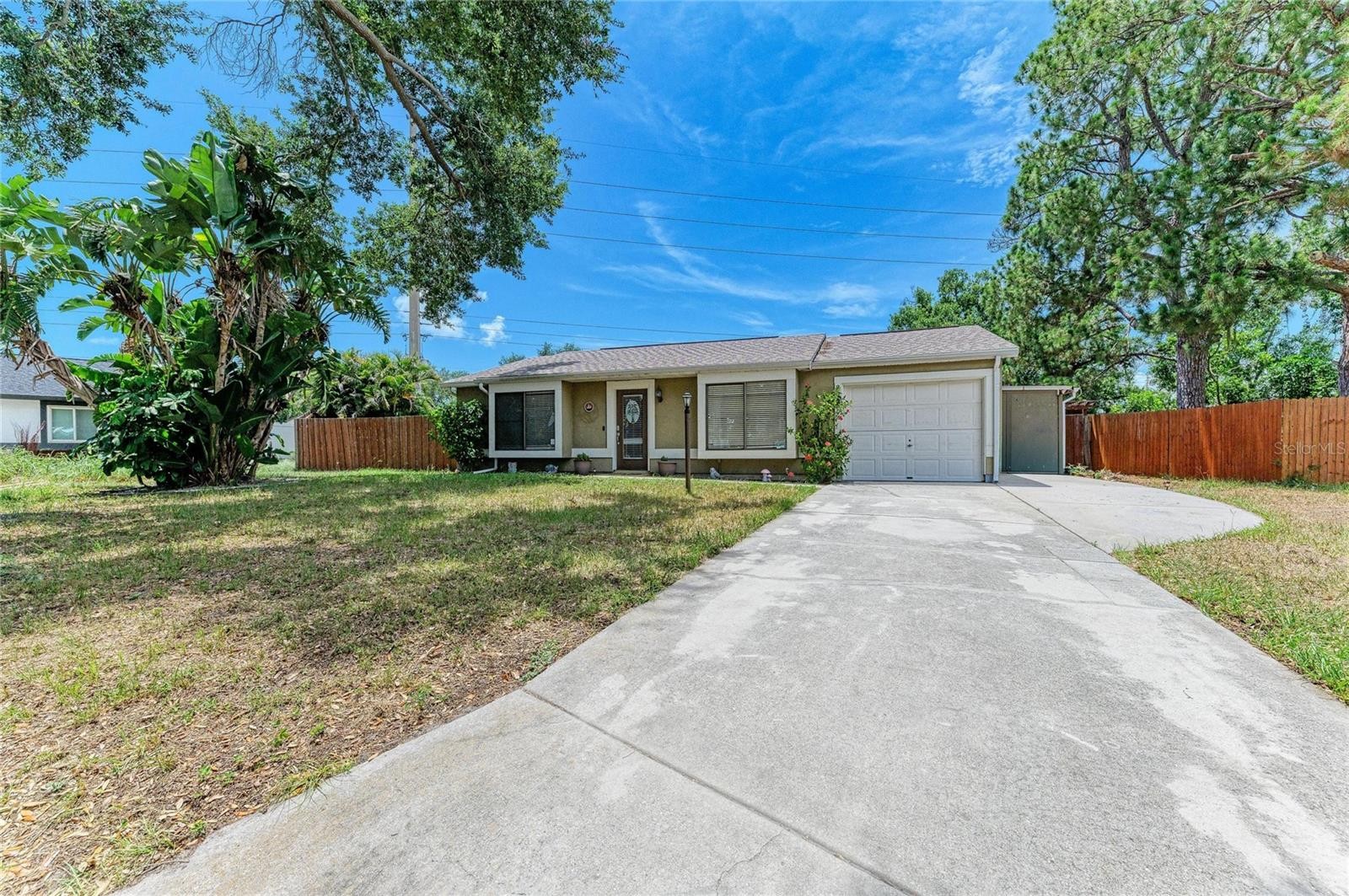 2226 LOCKWOOD MEADOWS DR