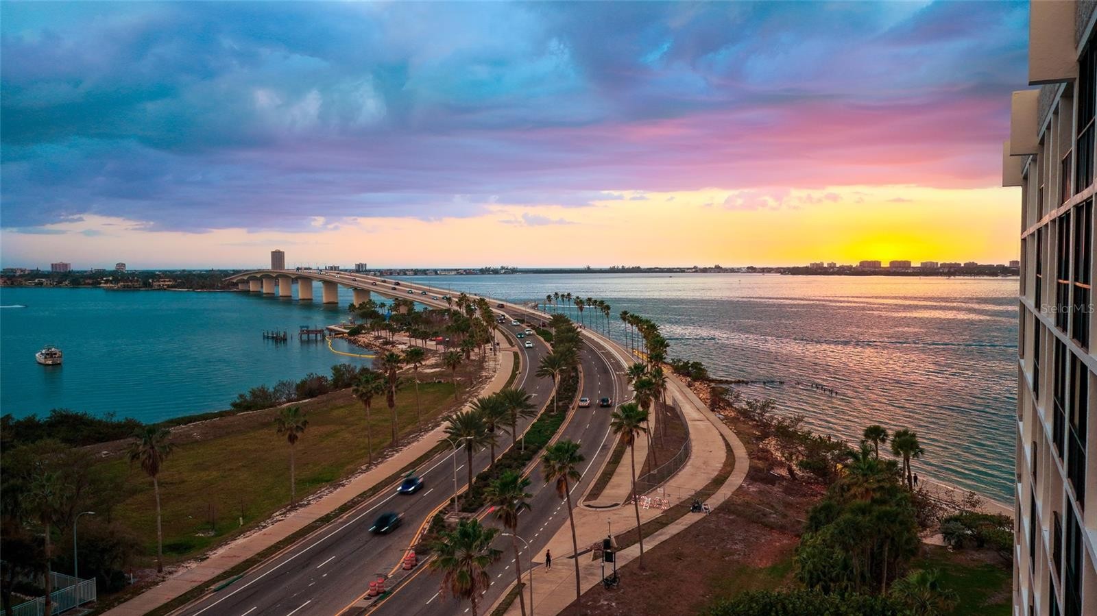 11 SUNSET DRIVE #804