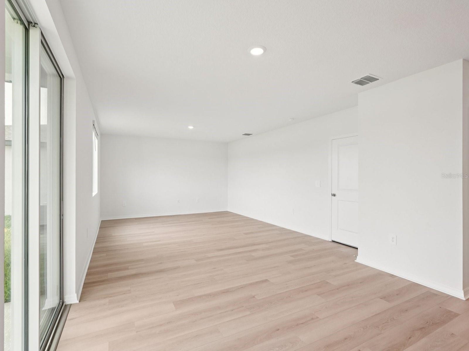 136 OUTBACK HIDEAWAY AVE