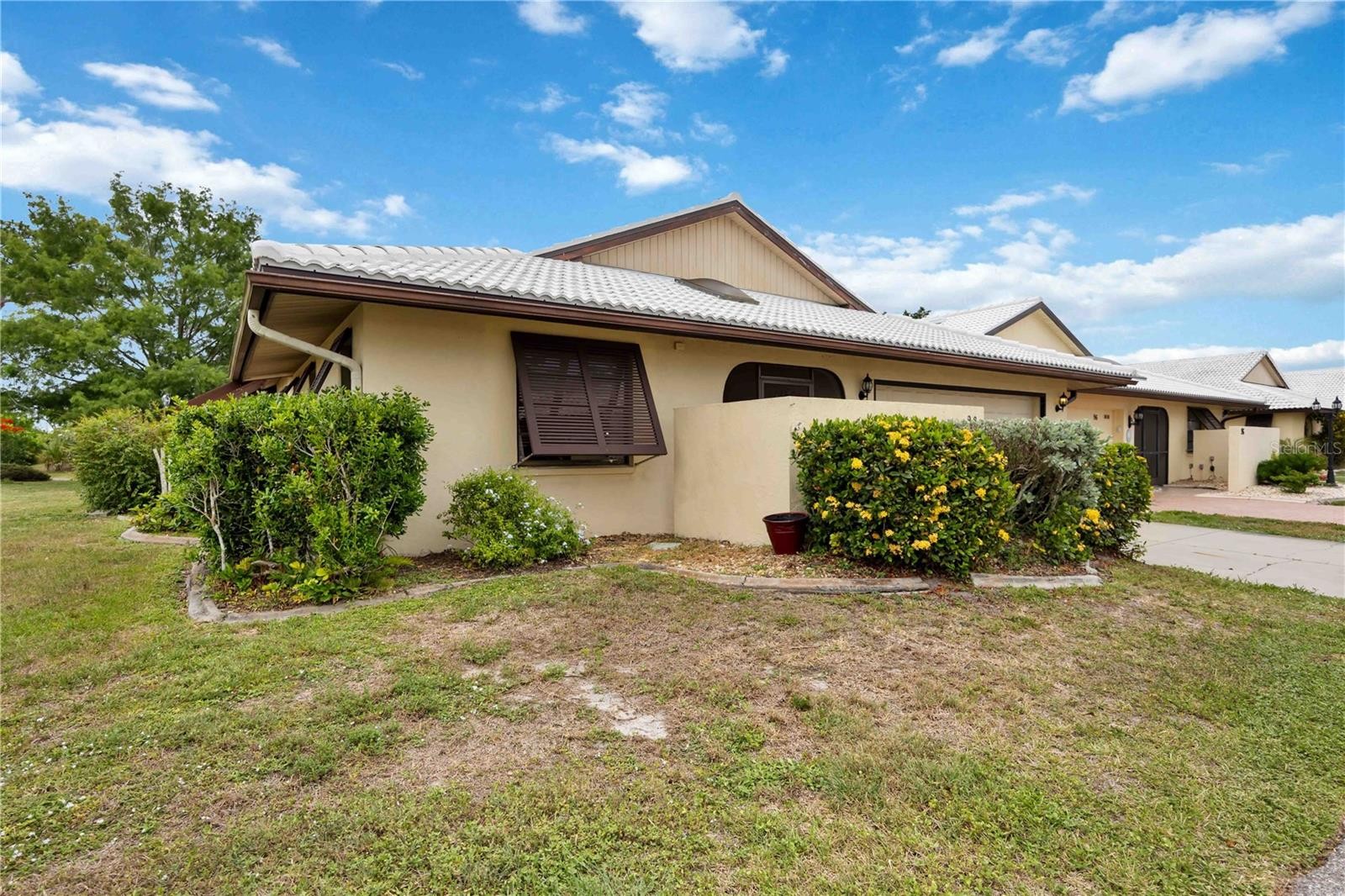 98 DRIFTING SANDS DR