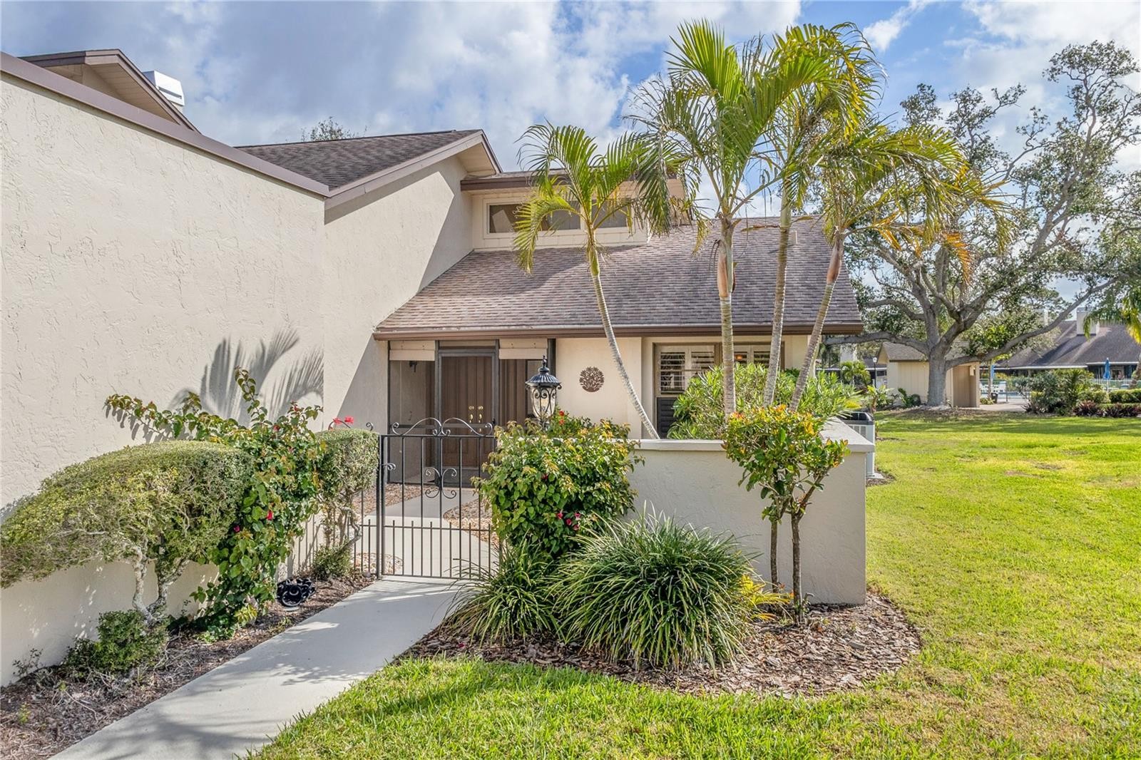 4527 LA JOLLA DR