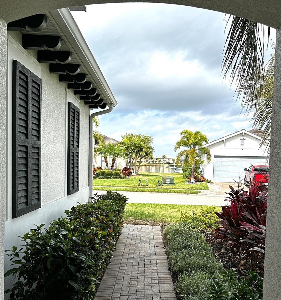 5033 LAKE OVERLOOK AVE