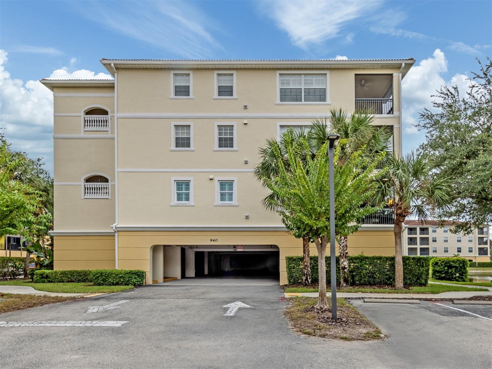 940 COOPER ST #202