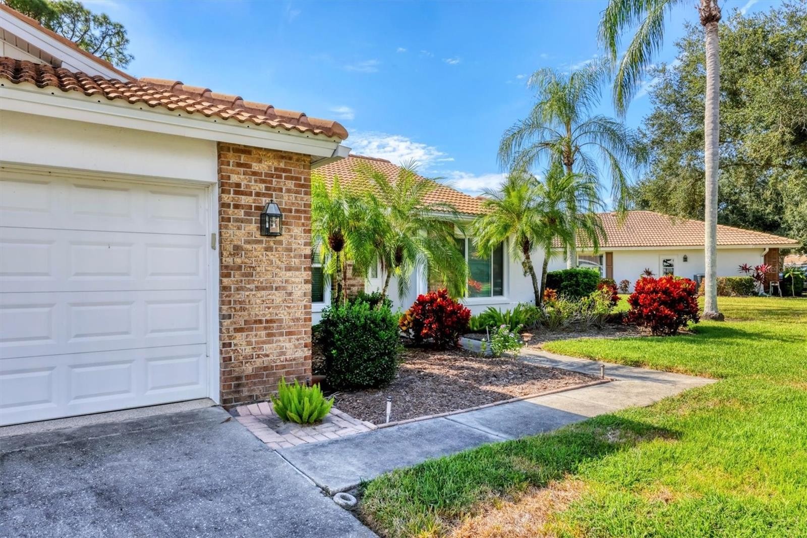 5908 GARDEN LAKES MAJESTIC