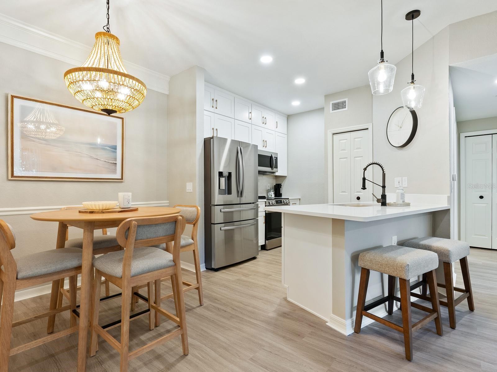 5168 NORTHRIDGE RD #102