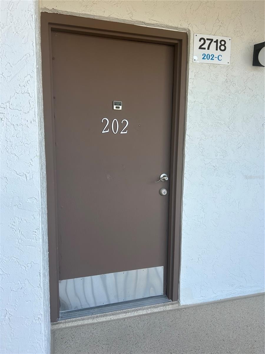 2718 ORCHID OAKS DR #C202