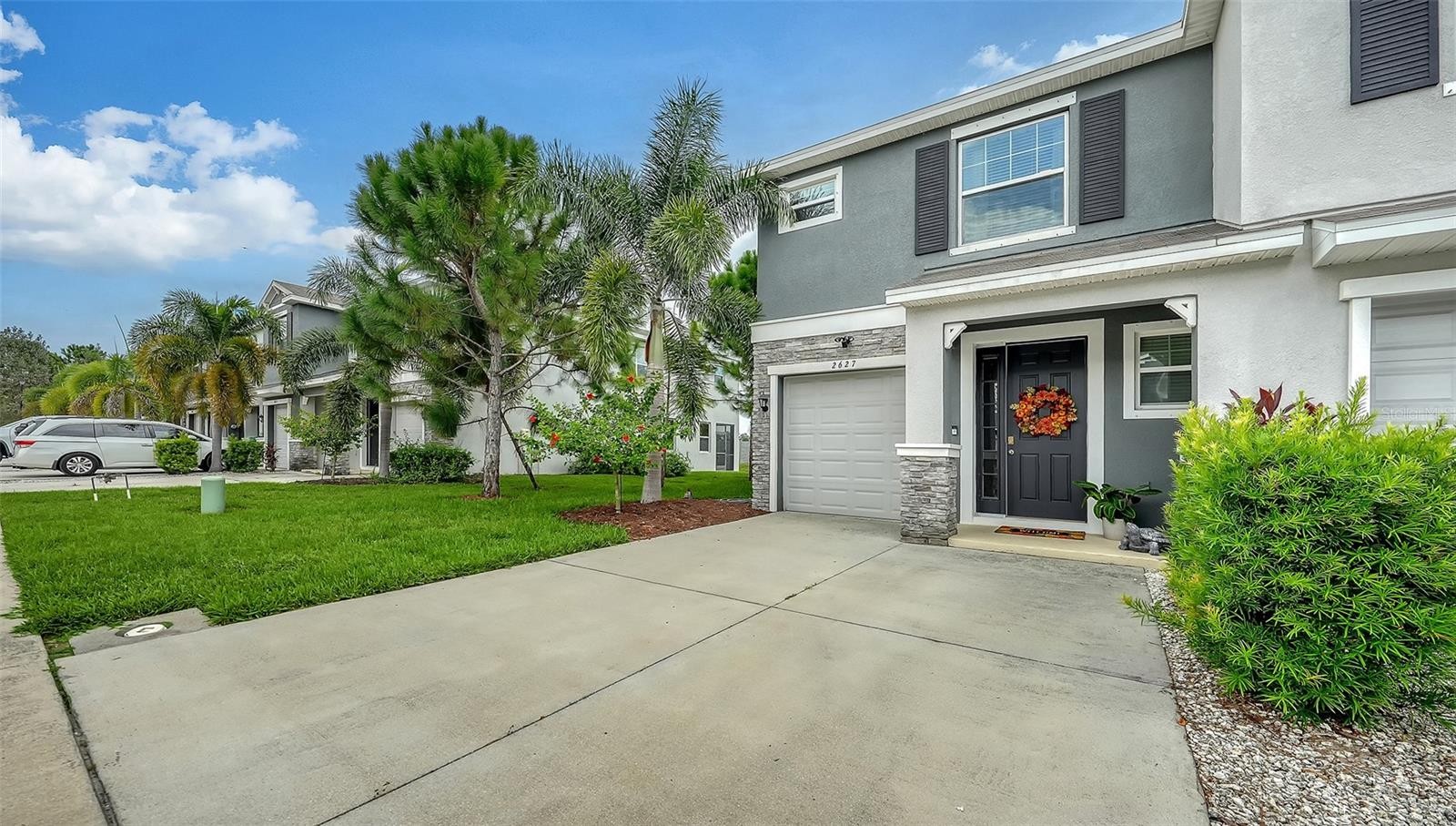 2627 MIDNIGHT PEARL DR