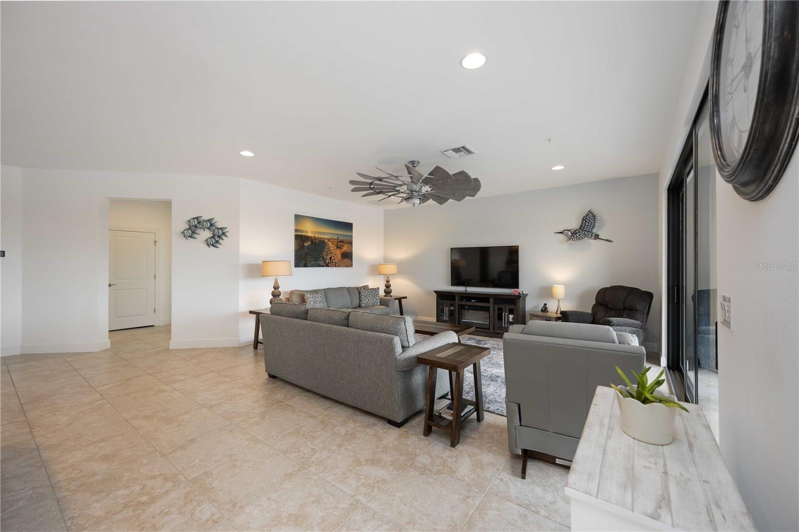 23113 BANBURY WAY #202