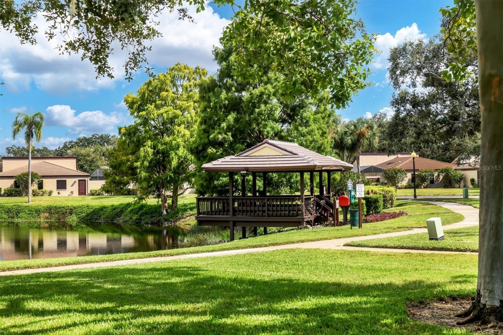 3638 GLEN OAKS MANOR DR