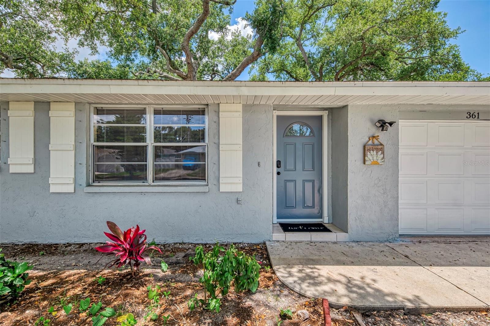 361 FALKLAND RD