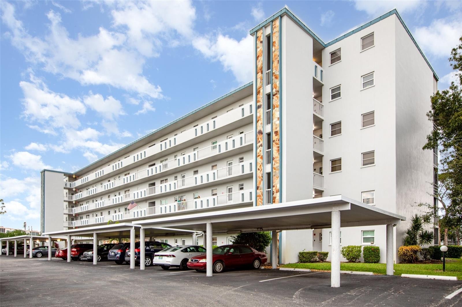 4240 IRONWOOD CIR #601A-A