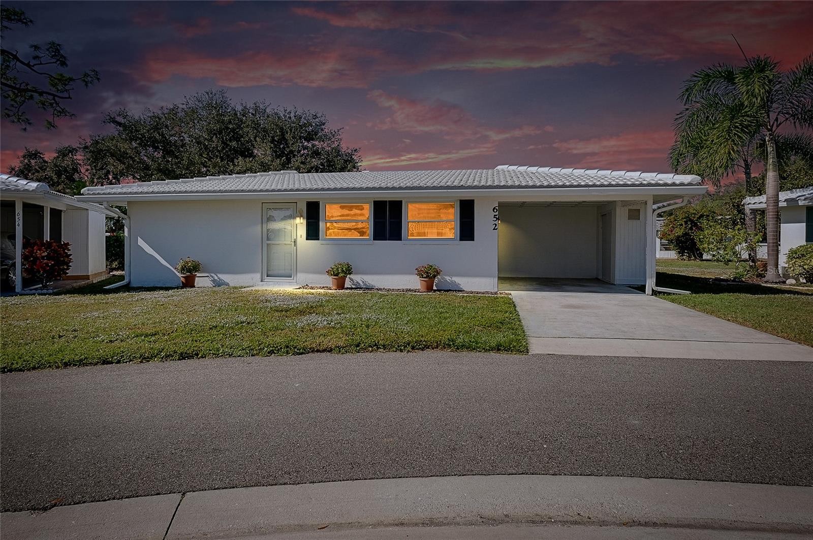 652 CIRCLEWOOD DR #T7