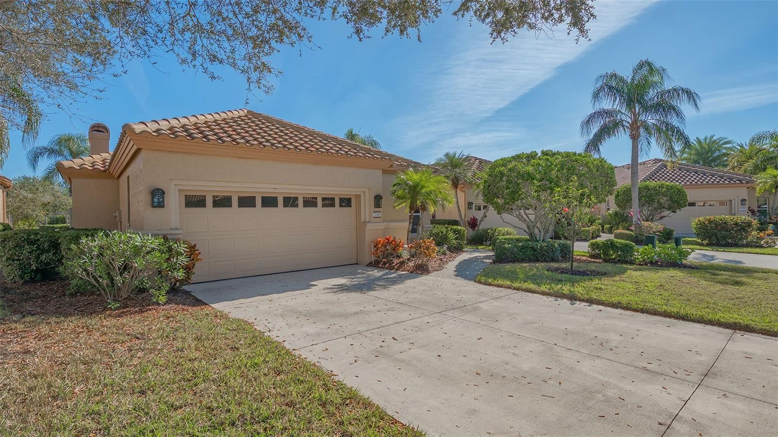 7085 LA RONDA CT