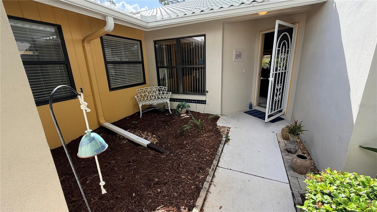 227 SOUTHAMPTON DR #289