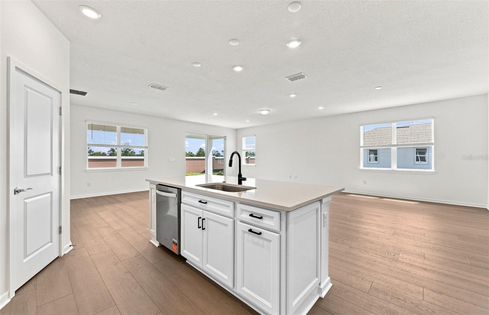 9928 JOHNSON OAKS GLN