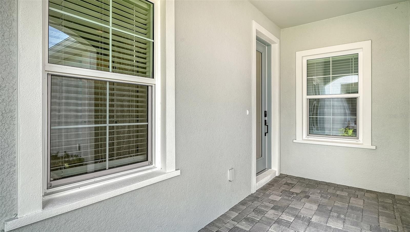 2324 BLUE MAHOE LN