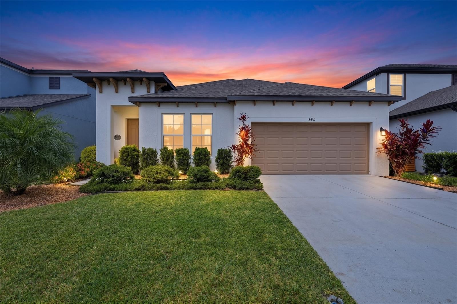 3583 SECRET STROLL DR