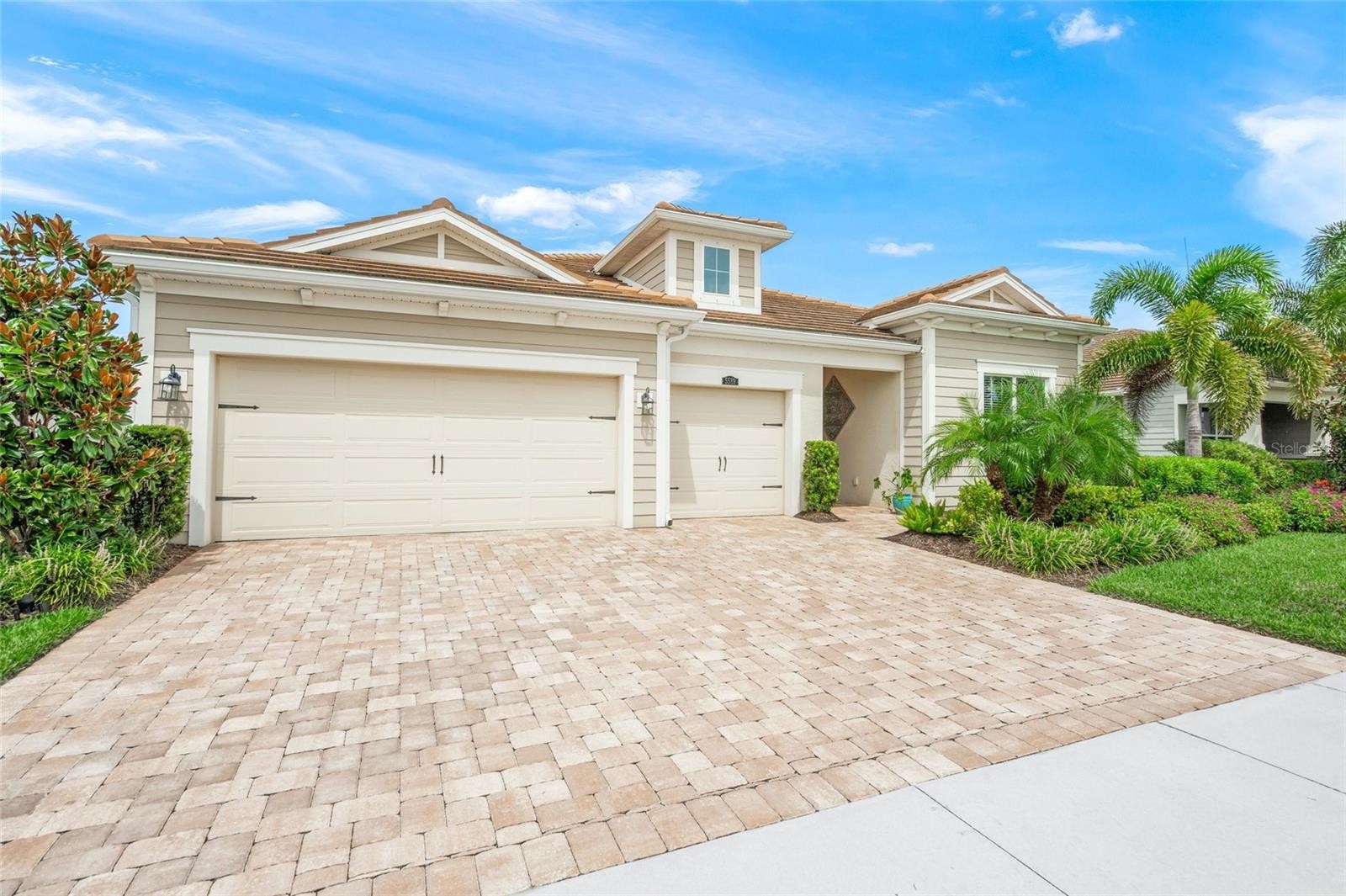 5589 Long Shore Loop Sarasota Florida 34238