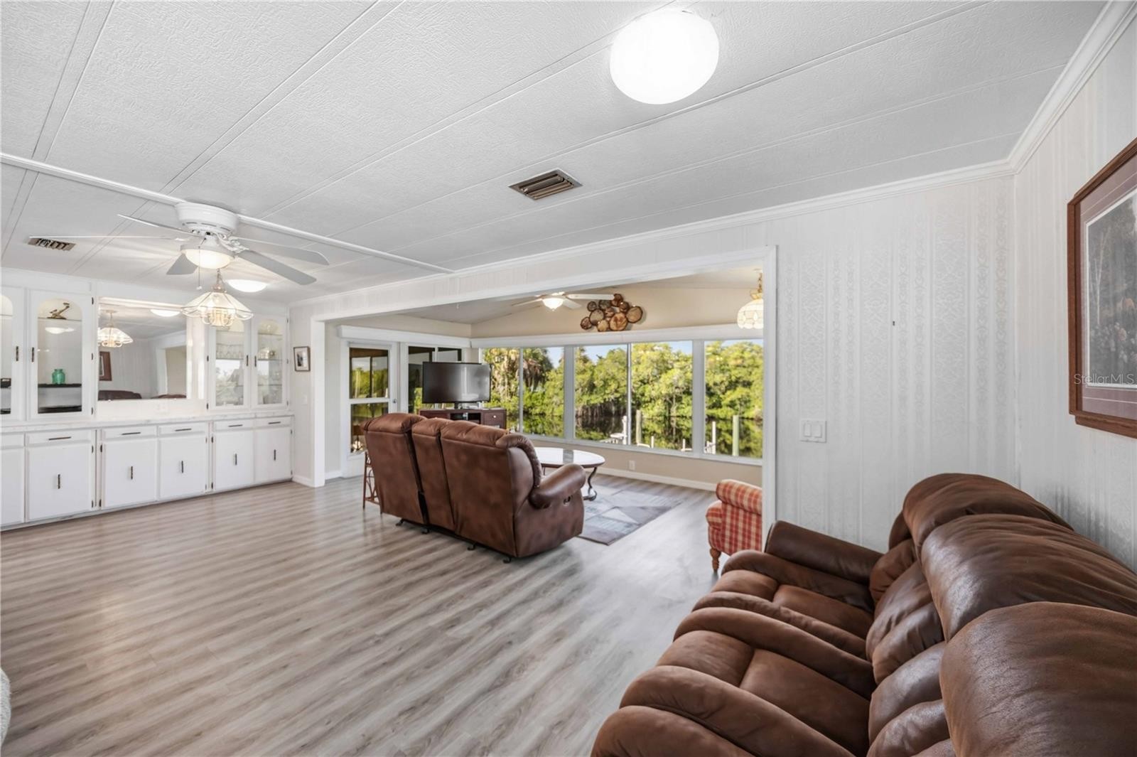112 ISLAND POINT RD