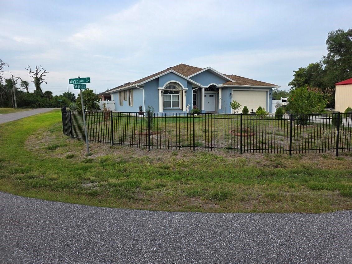 102 BAYAMO DR