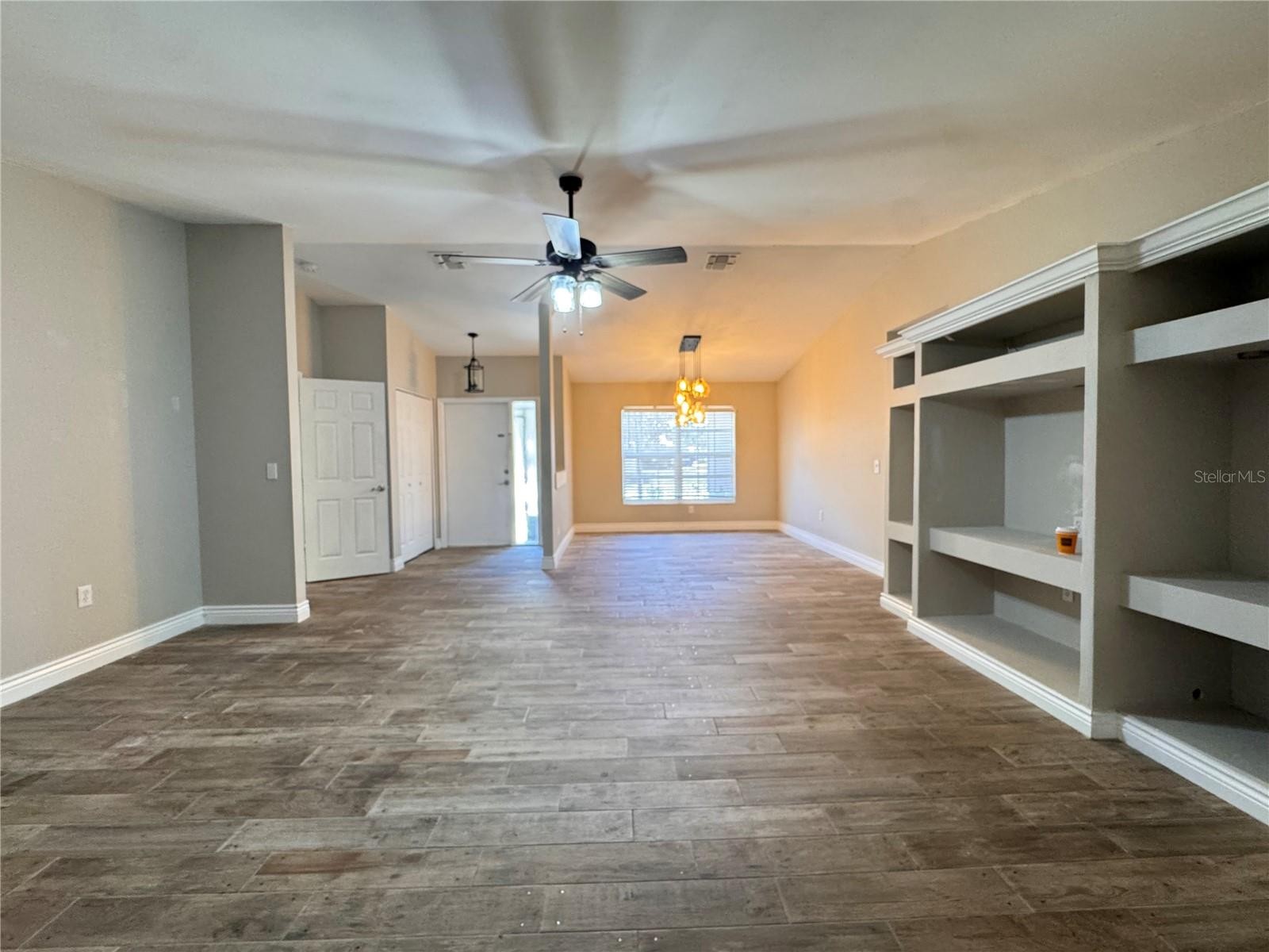 5619 COLONIAL OAKS BLVD